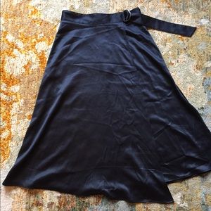 High waisted long blue skirt